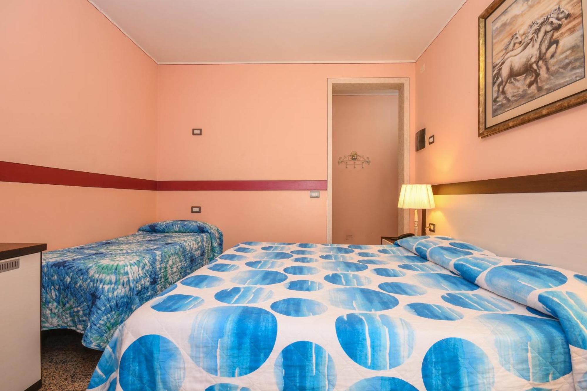 B&B America Sirmione Habitación foto